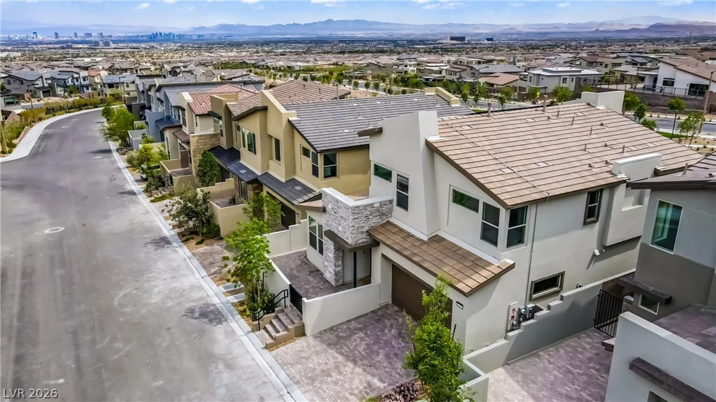 12123 Glentana View, Las Vegas, NV 89138