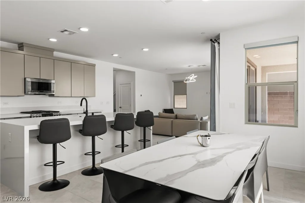 12123 Glentana View, Las Vegas, NV 89138