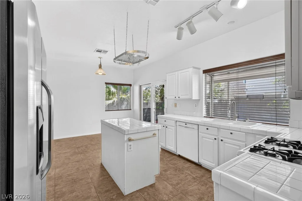 8521 Gold Flash, Las Vegas, NV 89129