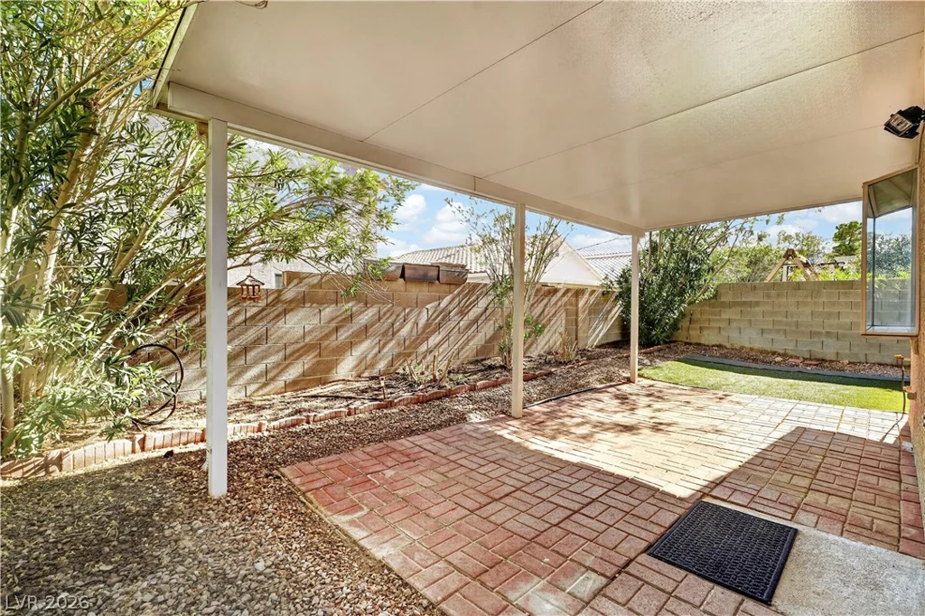 8521 Gold Flash, Las Vegas, NV 89129