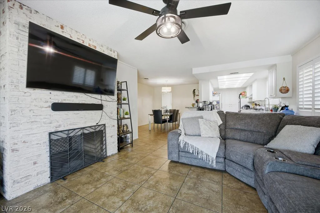4207 Snead, Las Vegas, NV 89107