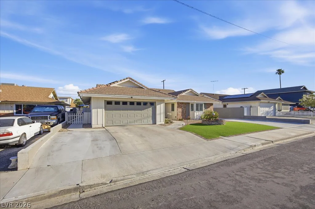 4207 Snead, Las Vegas, NV 89107