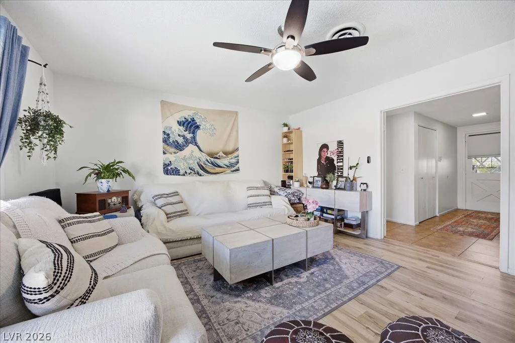 4207 Snead, Las Vegas, NV 89107