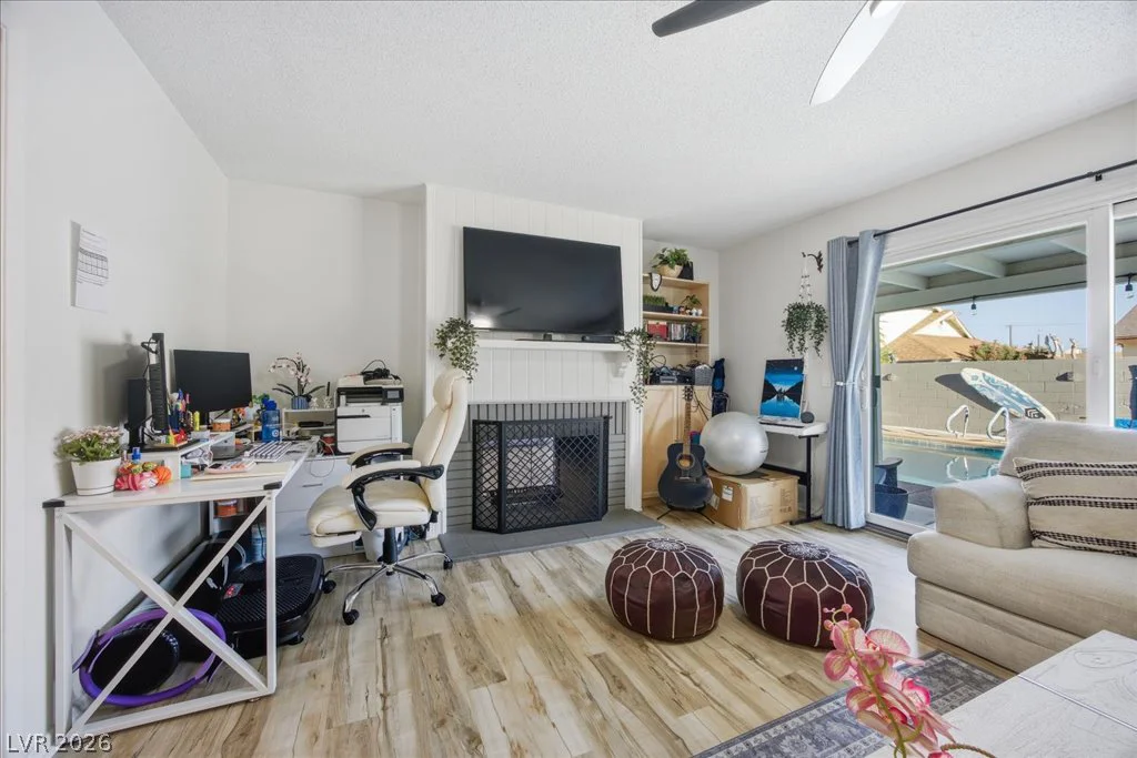4207 Snead, Las Vegas, NV 89107