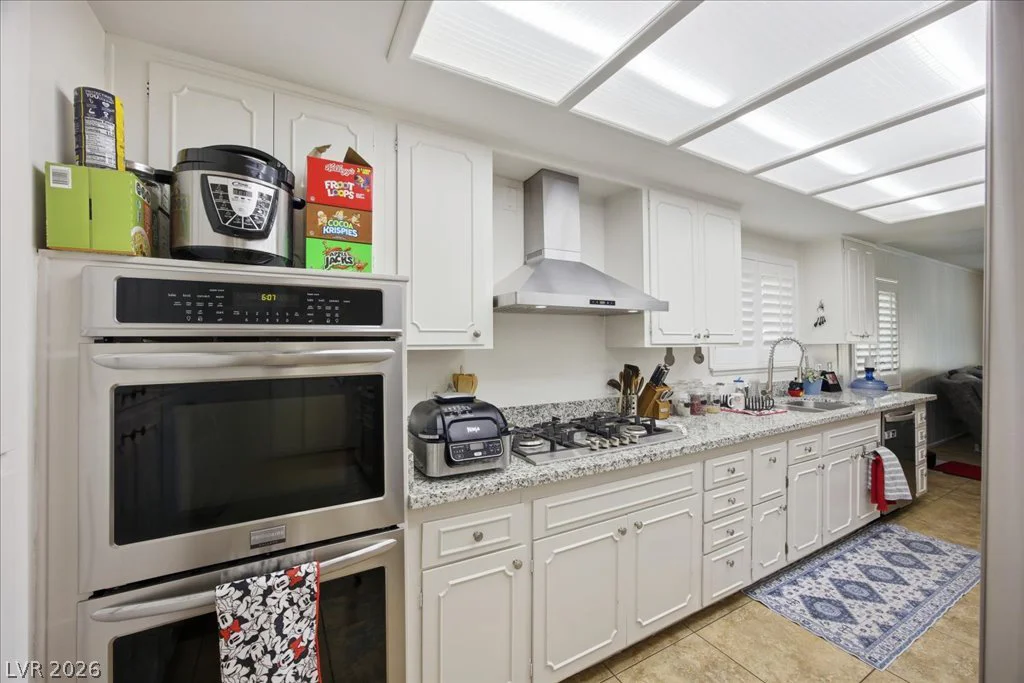 4207 Snead, Las Vegas, NV 89107
