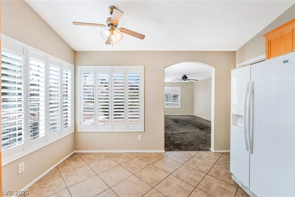 1811 Night Shadow, North Las Vegas, NV 89031