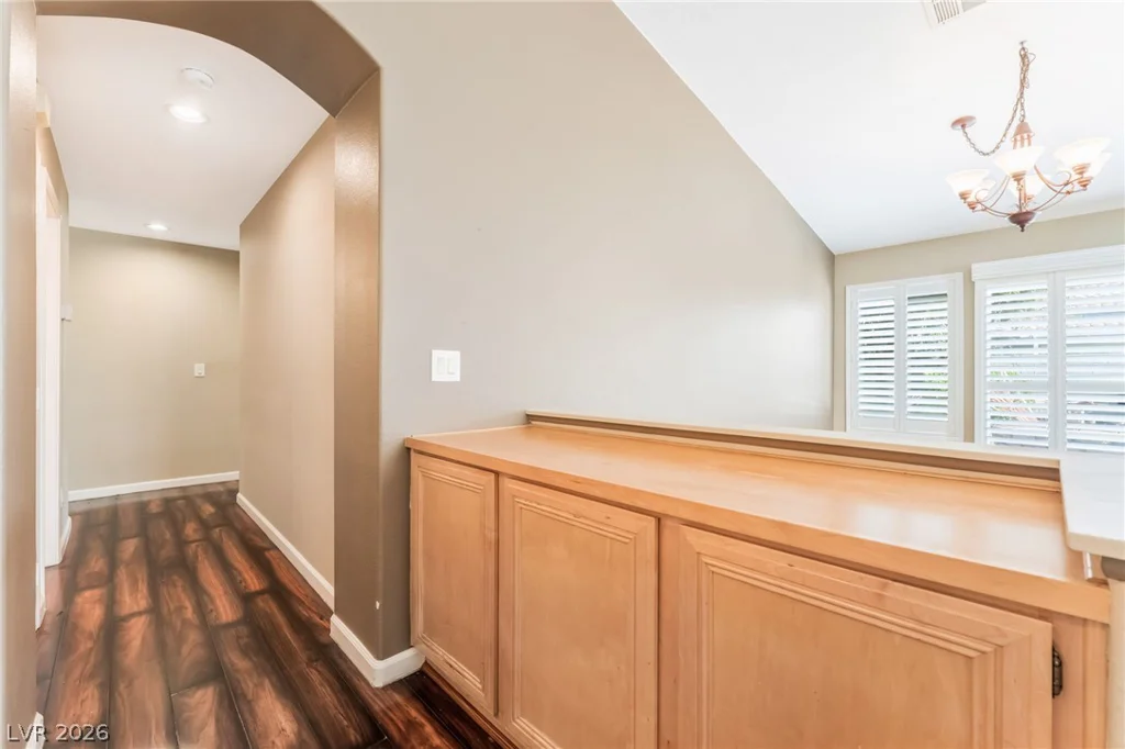 1811 Night Shadow, North Las Vegas, NV 89031