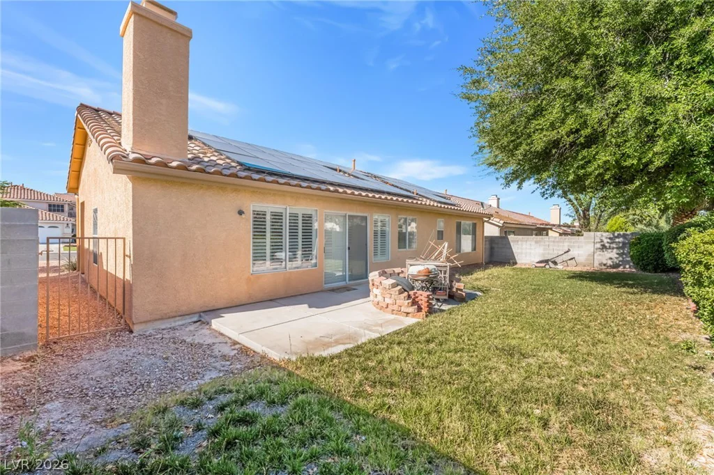 1811 Night Shadow, North Las Vegas, NV 89031