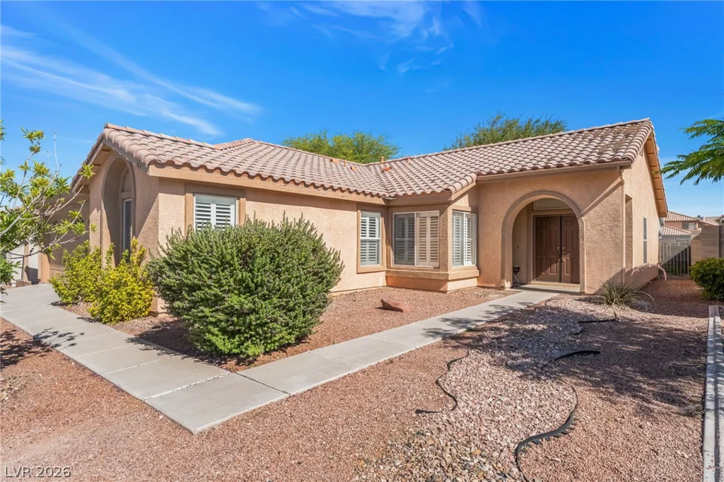 1811 Night Shadow, North Las Vegas, NV 89031