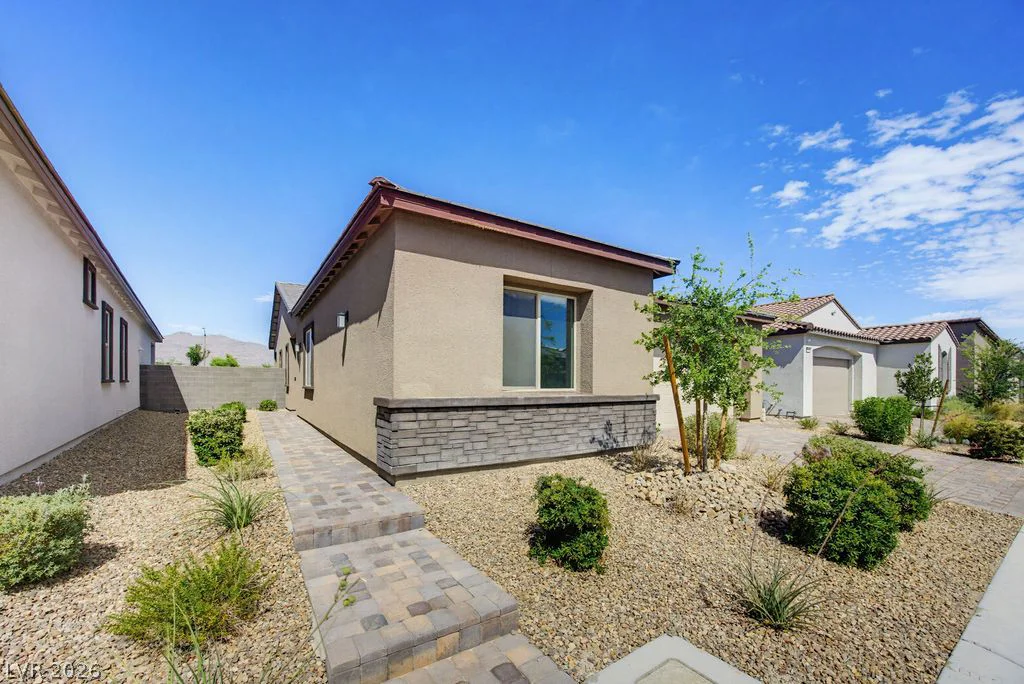10198 Super Jovian, Las Vegas, NV 89143
