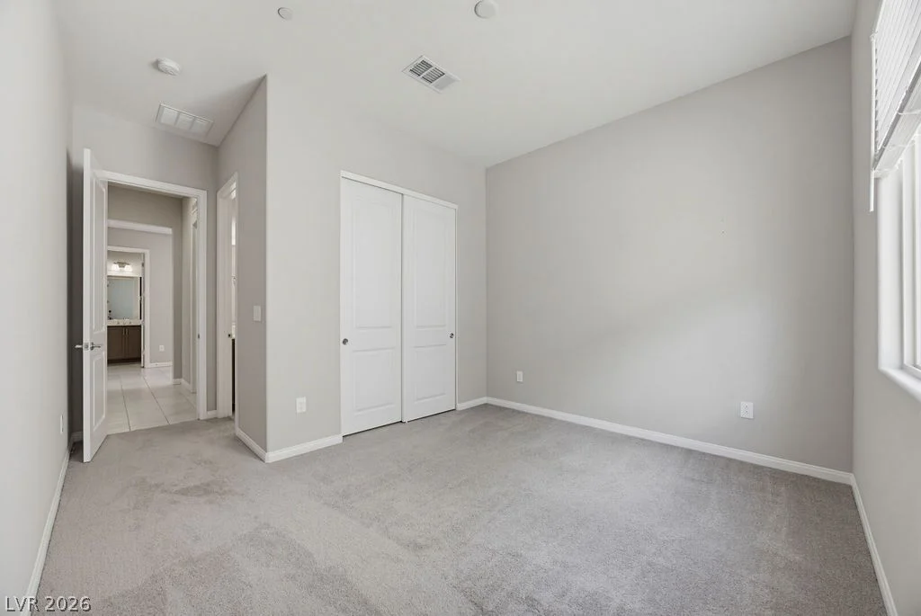 10198 Super Jovian, Las Vegas, NV 89143