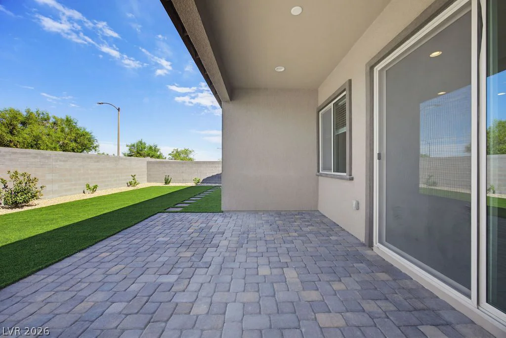 10198 Super Jovian, Las Vegas, NV 89143