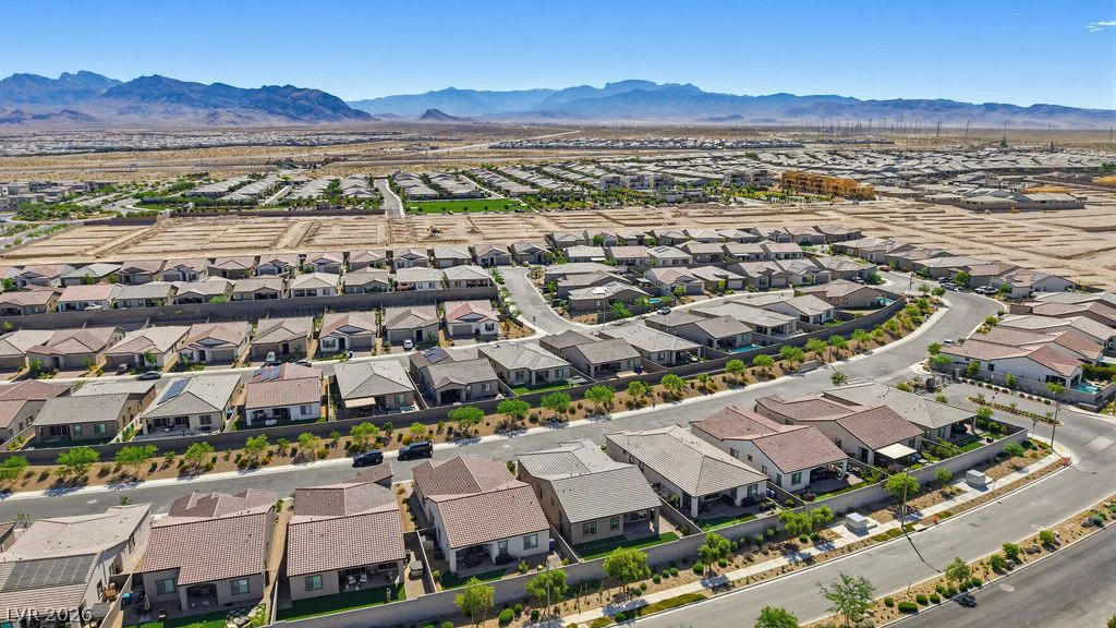 10198 Super Jovian, Las Vegas, NV 89143