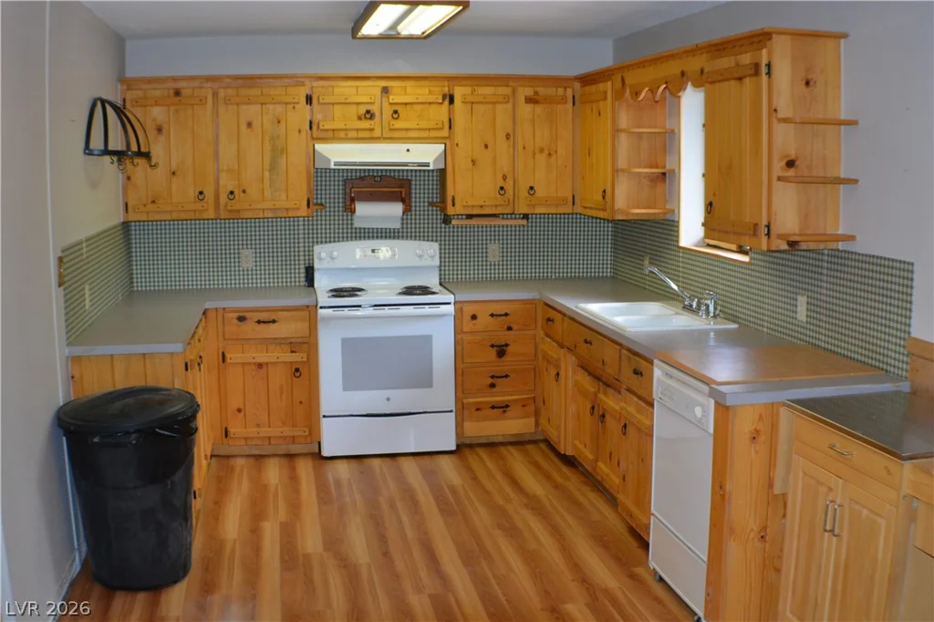 1321 Trout Canyon, Pahrump, NV 89061