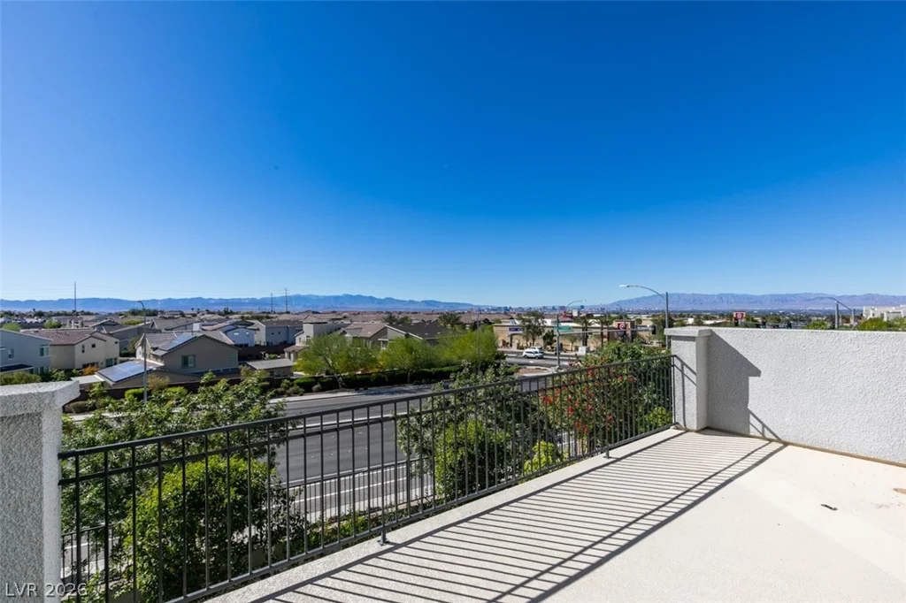 779 Glowing Horizon, Henderson, NV 89052