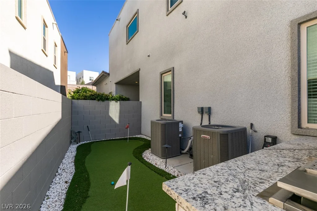 779 Glowing Horizon, Henderson, NV 89052