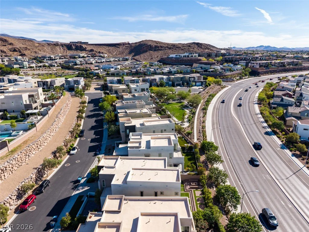 779 Glowing Horizon, Henderson, NV 89052