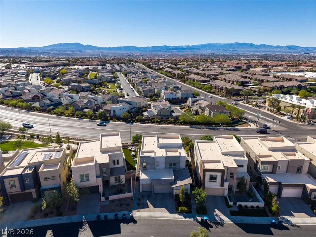 779 Glowing Horizon, Henderson, NV 89052
