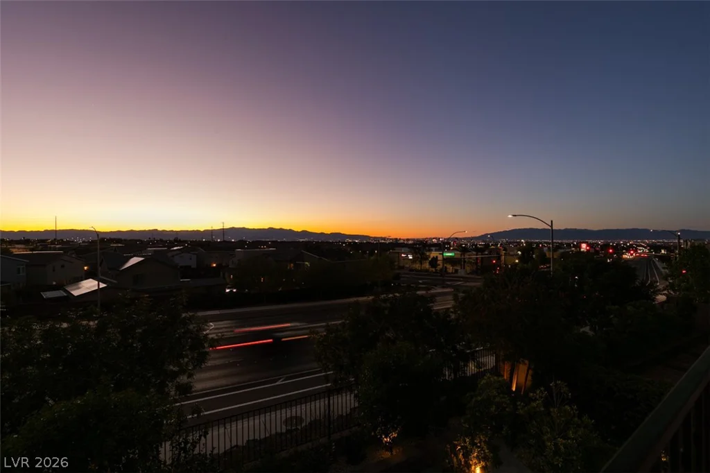 779 Glowing Horizon, Henderson, NV 89052