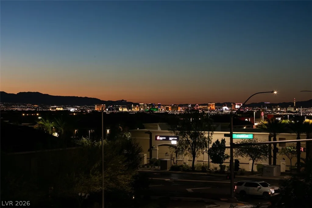 779 Glowing Horizon, Henderson, NV 89052