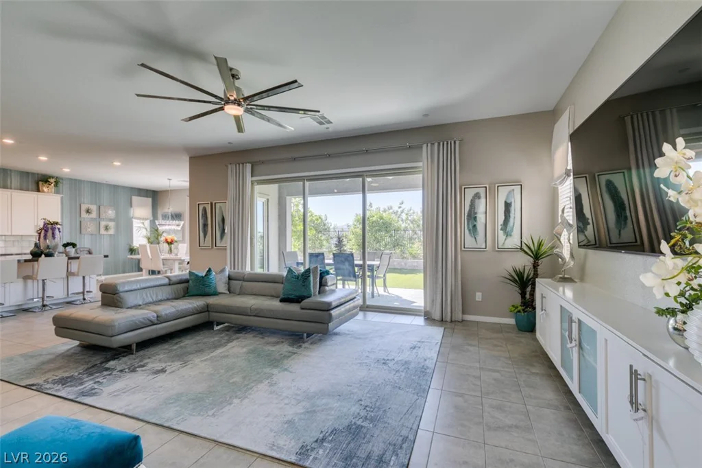 779 Glowing Horizon, Henderson, NV 89052