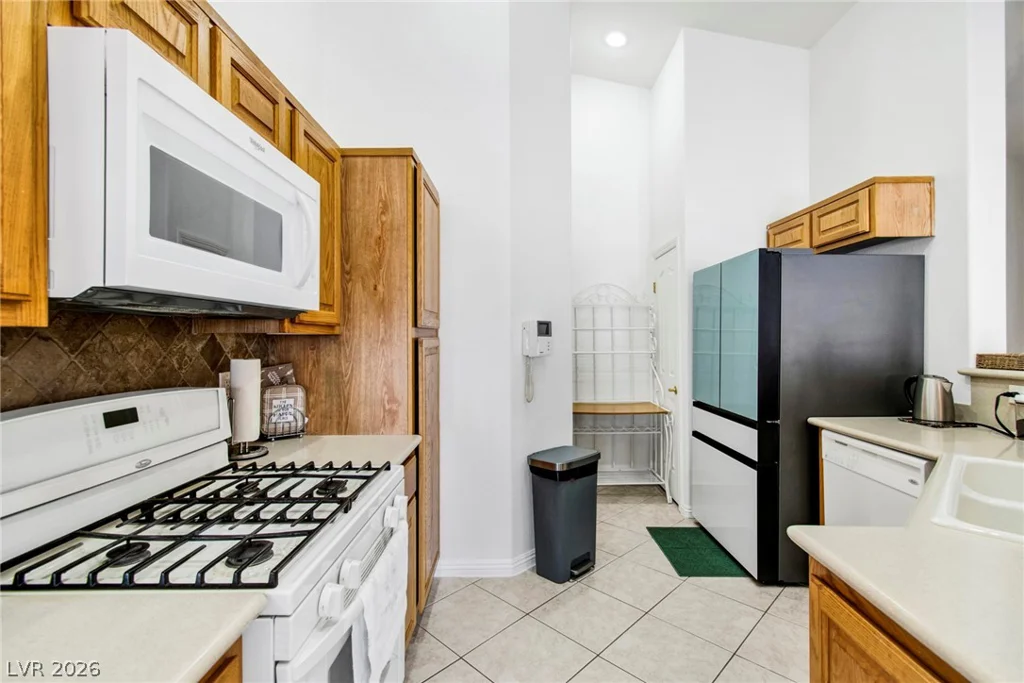 5507 Big Red, Las Vegas, NV 89122