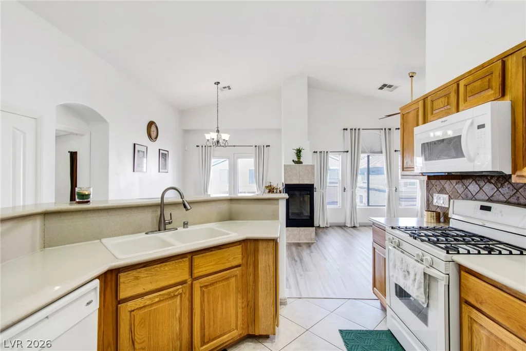 5507 Big Red, Las Vegas, NV 89122
