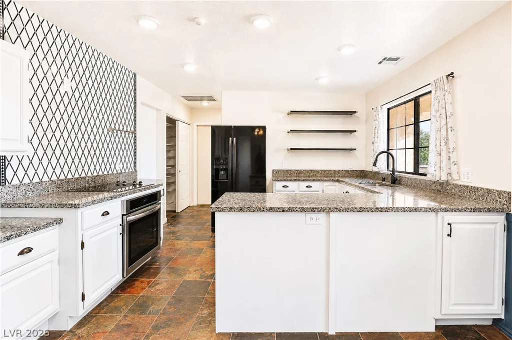 4325 Pebble, Las Vegas, NV 89139