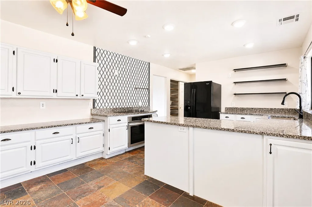 4325 Pebble, Las Vegas, NV 89139