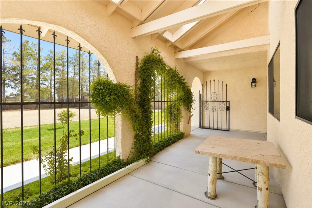 4325 Pebble, Las Vegas, NV 89139