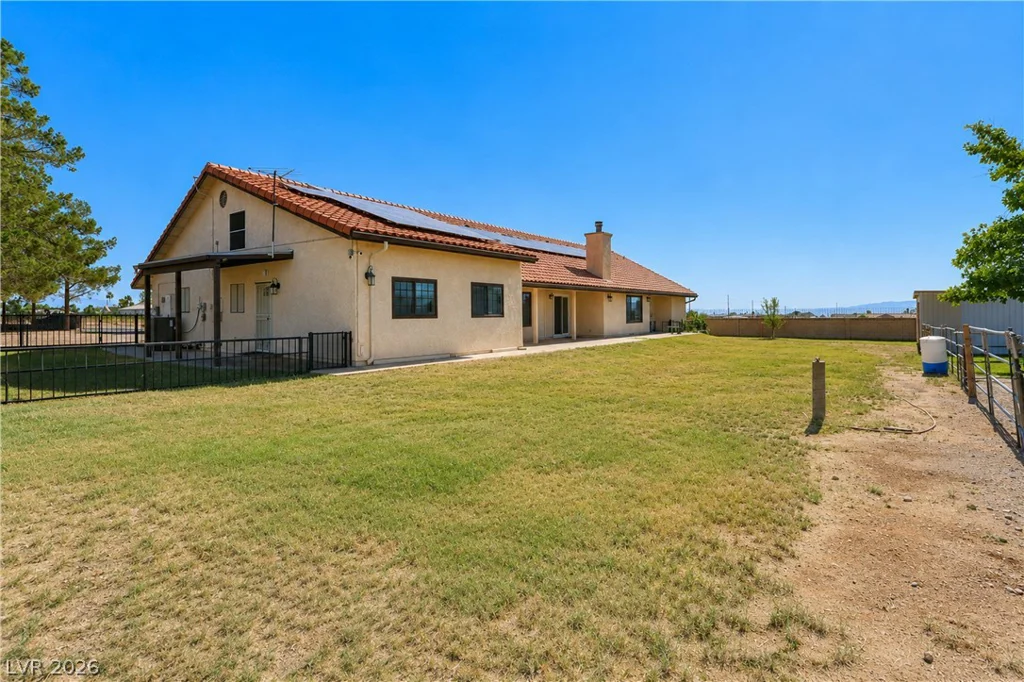 4325 Pebble, Las Vegas, NV 89139