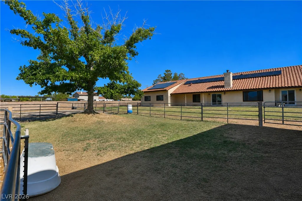 4325 Pebble, Las Vegas, NV 89139