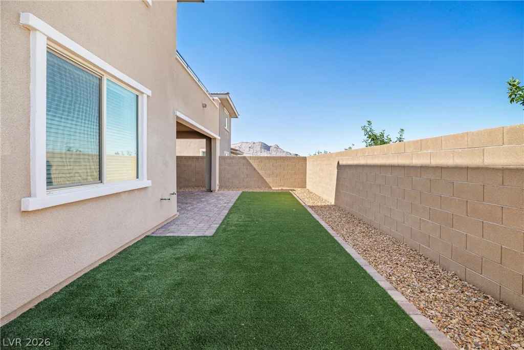 452 Harmony Bay, Las Vegas, NV 89138