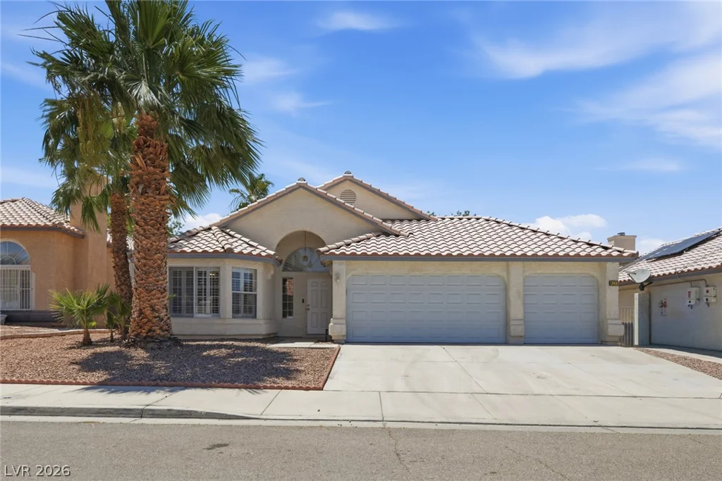 4511 Socrates, North Las Vegas, NV 89031
