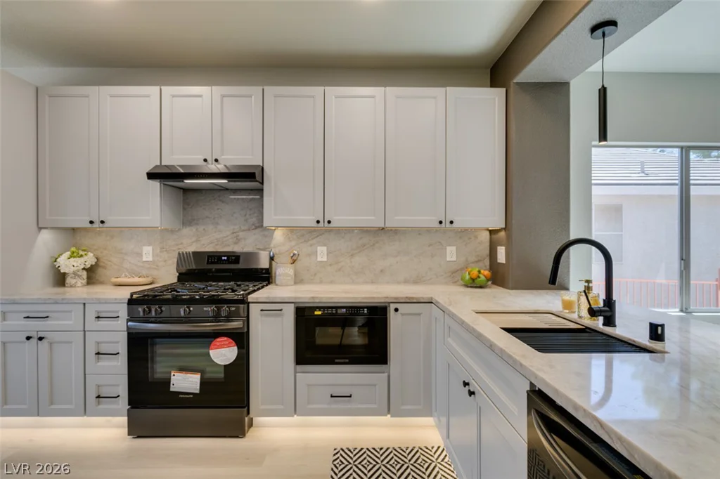 1851 Cypress Greens, Henderson, NV 89012
