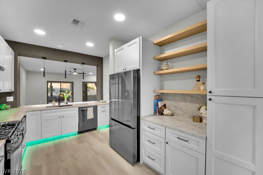 1851 Cypress Greens, Henderson, NV 89012