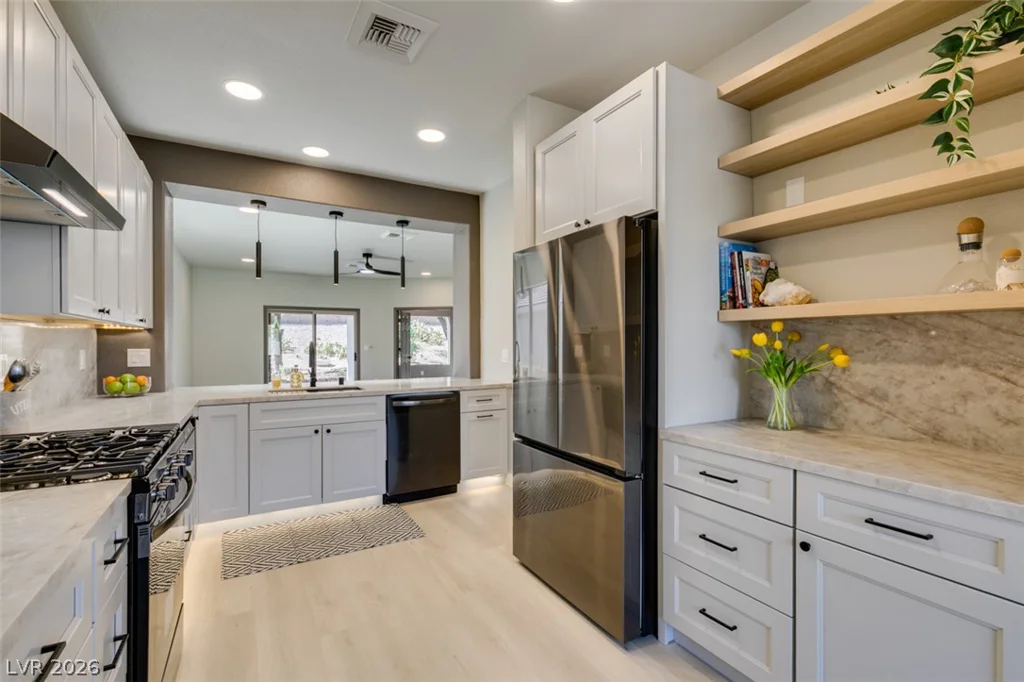 1851 Cypress Greens, Henderson, NV 89012
