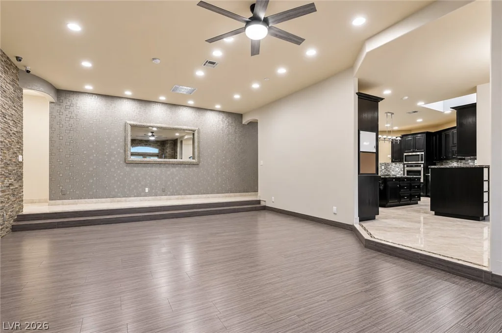 7751 Radcliff, Las Vegas, NV 89123