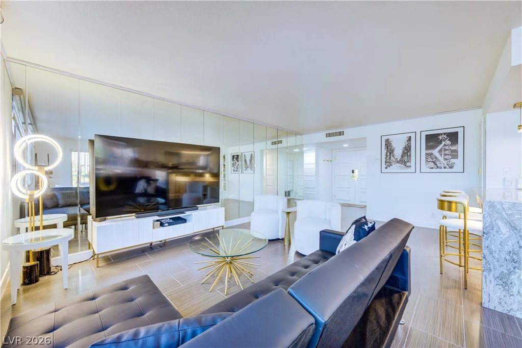 205 Harmon, Las Vegas, NV 89169