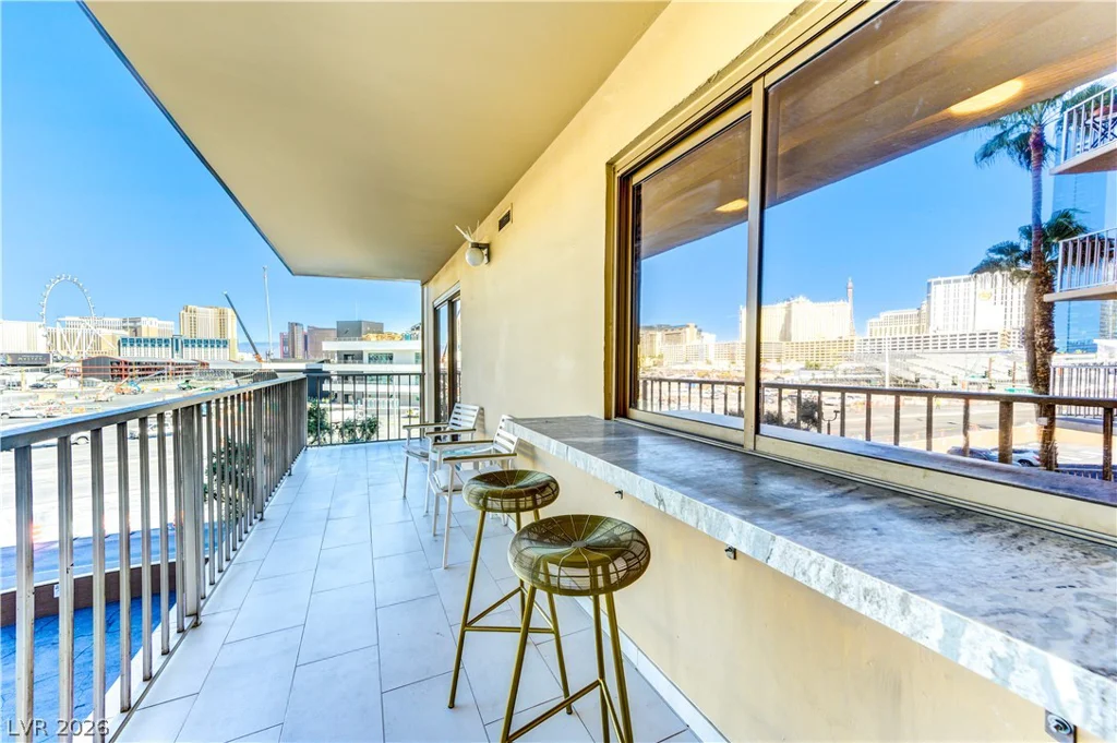 205 Harmon, Las Vegas, NV 89169