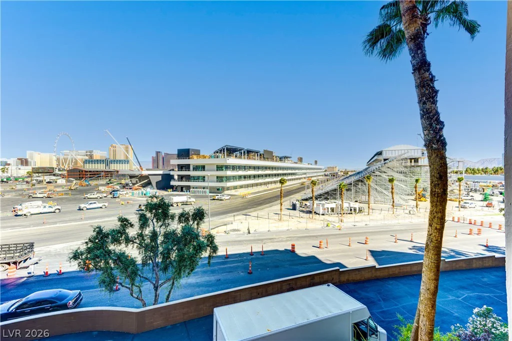 205 Harmon, Las Vegas, NV 89169