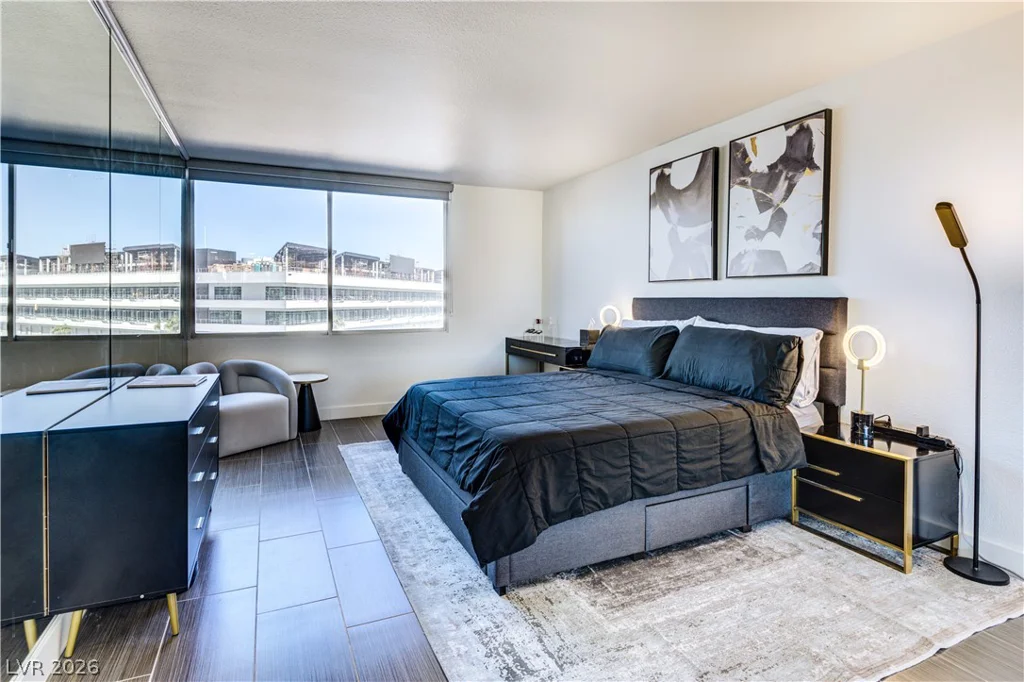 205 Harmon, Las Vegas, NV 89169