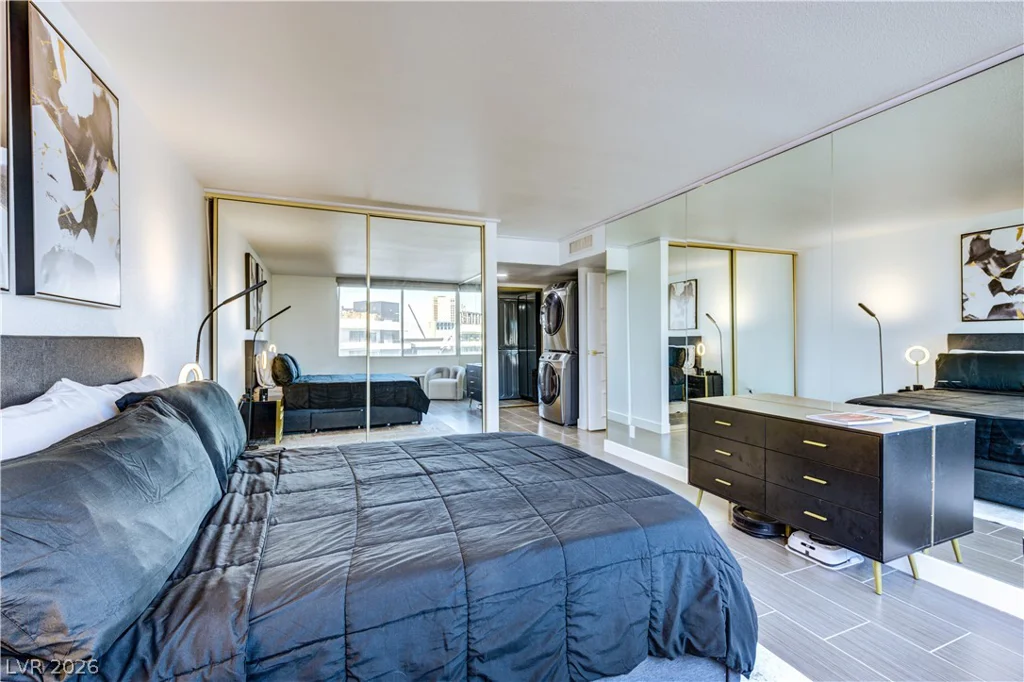 205 Harmon, Las Vegas, NV 89169