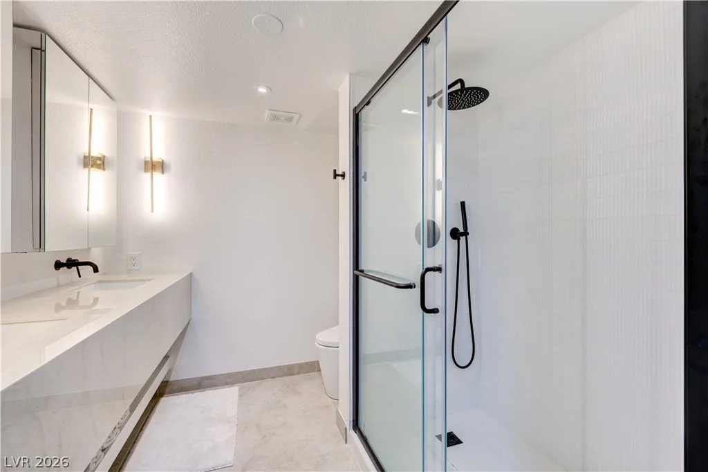 205 Harmon, Las Vegas, NV 89169
