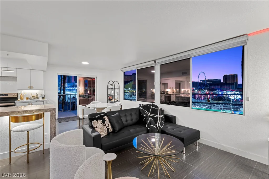 205 Harmon, Las Vegas, NV 89169