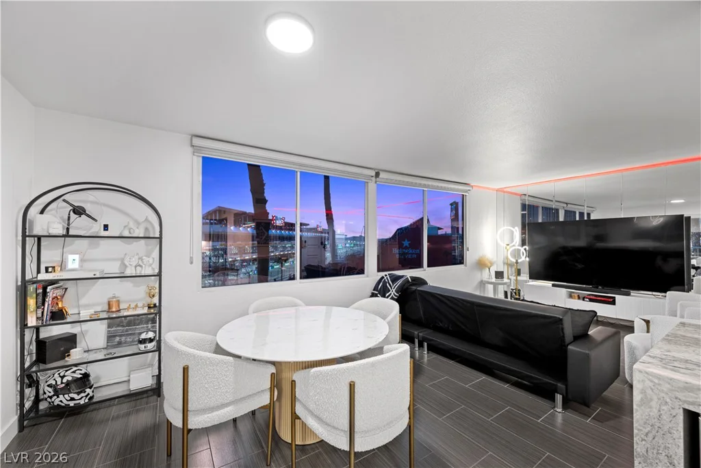 205 Harmon, Las Vegas, NV 89169
