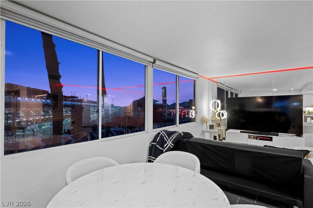 205 Harmon, Las Vegas, NV 89169
