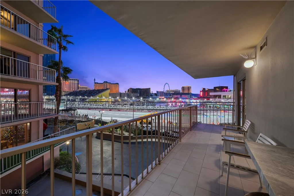 205 Harmon, Las Vegas, NV 89169