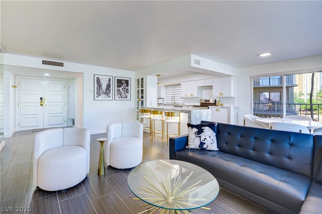205 Harmon, Las Vegas, NV 89169