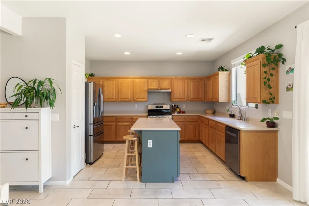 5016 Stone Bay, Las Vegas, NV 89131